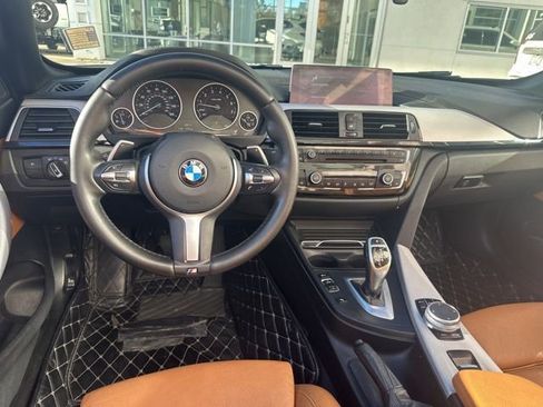 Used 2018 BMW 430i Convertible image 17
