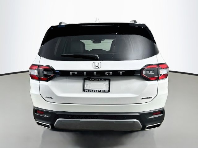 Used 2026 Honda Pilot Touring image 7