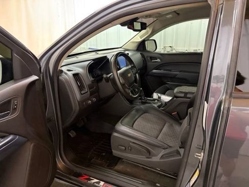 Used 2015 Chevrolet Colorado Z71 AWD/4WD image 24