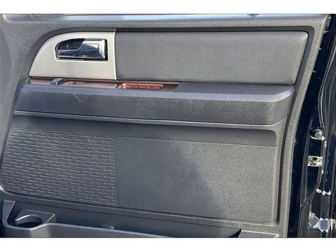 Used 2008 Ford Expedition EL Limited image 26