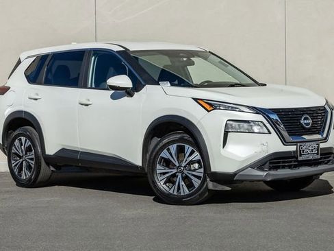 Used 2023 Nissan Rogue SV image 16