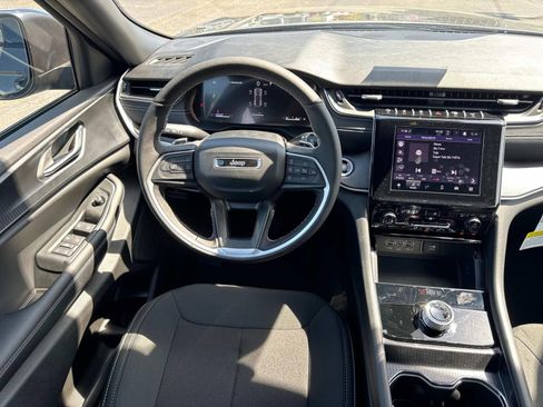 New 2026 Jeep Grand Cherokee Laredo X AWD/4WD image 18