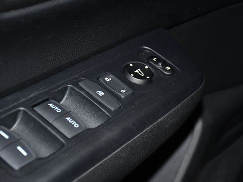 Certified 2024 Honda CR-V EX image 33
