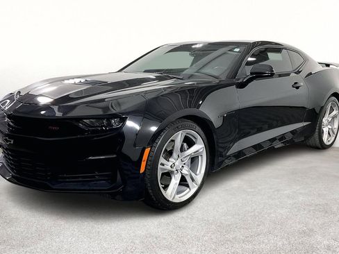 Used 2019 Chevrolet Camaro SS image 15