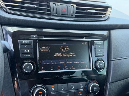 Used 2018 Nissan Rogue S FWD image 14