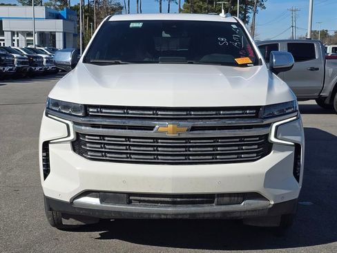 Used 2023 Chevrolet Suburban Premier image 8