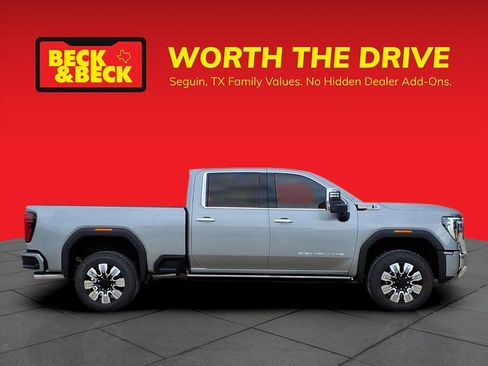 New 2026 GMC Sierra 2500 Denali w/ Denali Reserve Package image 4