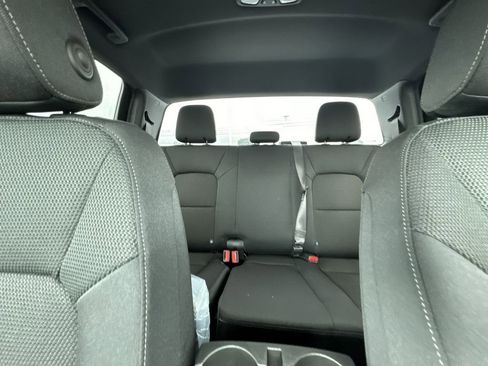 Used 2024 GMC Canyon Elevation image 13