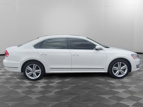 Used 2013 Volkswagen Passat TDI SEL Premium FWD image 8