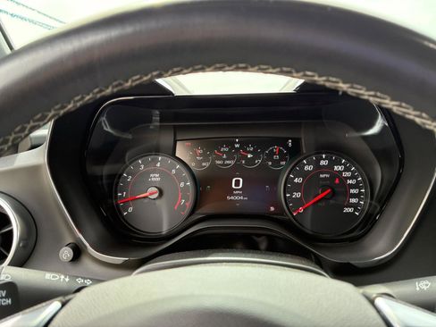 Used 2018 Chevrolet Camaro SS RWD image 17