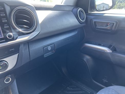 Used 2021 Toyota Tacoma SR5 RWD image 26