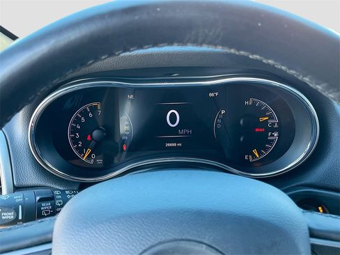 Certified 2020 Jeep Grand Cherokee Laredo w/ Laredo X Package image 12