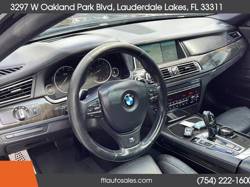 Used 2014 BMW 750i image 25