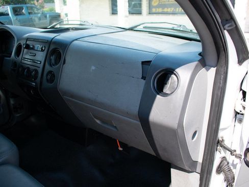 Used 2005 Ford F150 STX image 35