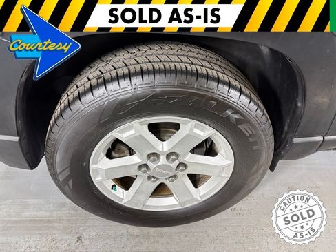 Used 2016 GMC Acadia SLE FWD image 10