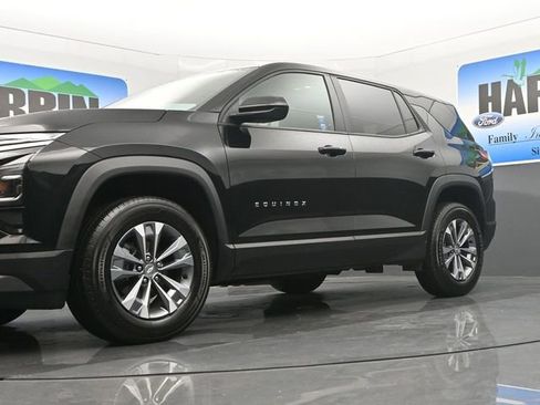 Used 2025 Chevrolet Equinox LT image 19