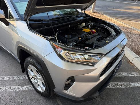 Used 2021 Toyota RAV4 XLE w/ Convenience Package FWD image 32