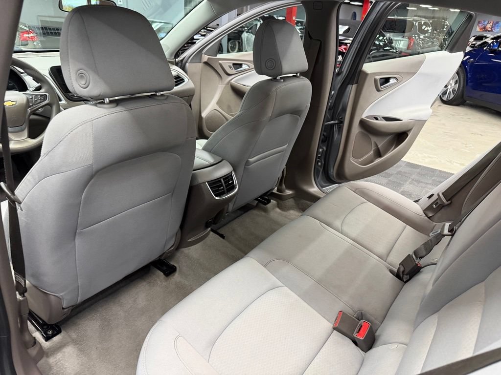 Used 2024 Chevrolet Malibu LT FWD image 40