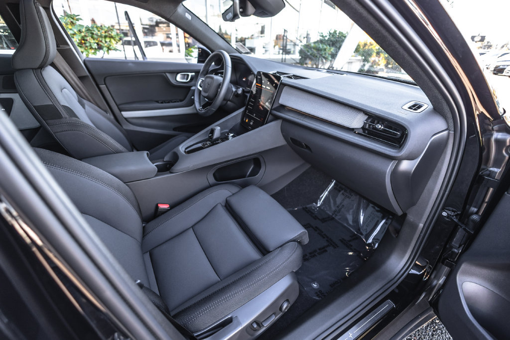 Used 2024 Polestar Polestar 2 AWD/4WD image 17