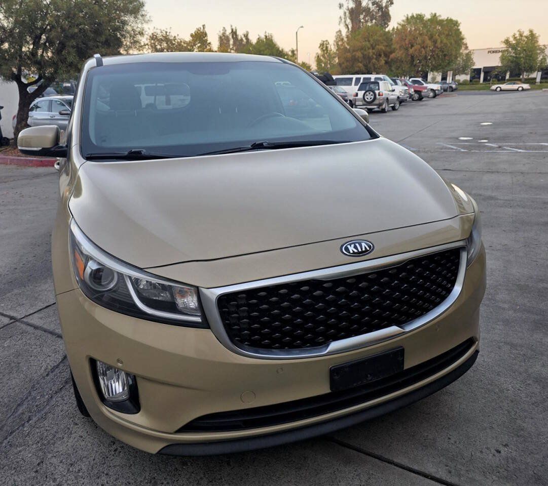 Used 2018 Kia Sedona EX FWD image 4