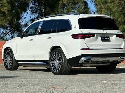 New 2026 Mercedes-Benz Maybach GLS 600 4MATIC image 6