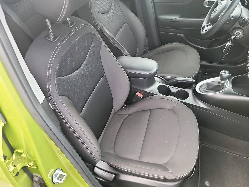 Used 2016 Kia Soul w/ Convenience Package FWD image 46