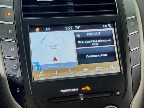 Used 2017 Lincoln MKC Reserve AWD/4WD image 18