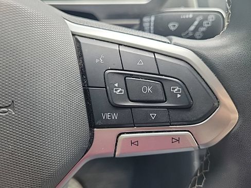 Used 2022 Volkswagen Tiguan SE AWD/4WD image 20