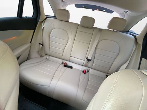 Certified 2019 Mercedes-Benz GLC 300 4MATIC image 12