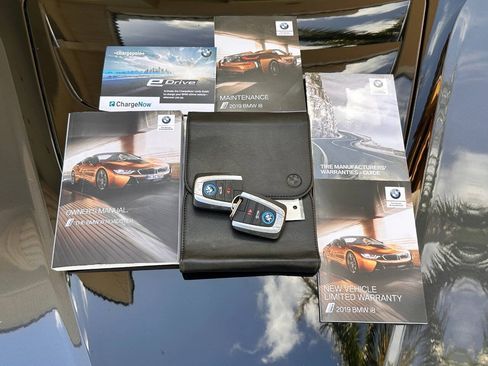 Used 2019 BMW i8 Roadster AWD/4WD image 88