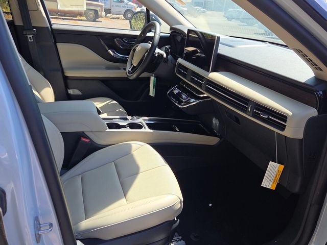 New 2025 Lincoln Corsair Grand Touring w/ Equipment Group 301A AWD/4WD image 25