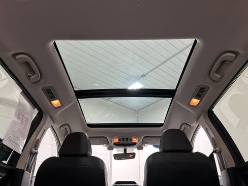 Used 2021 Subaru Ascent Limited w/ Technology Package image 27