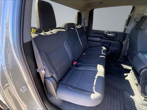 Used 2024 Chevrolet Silverado 2500 Custom w/ Custom Value Package image 27