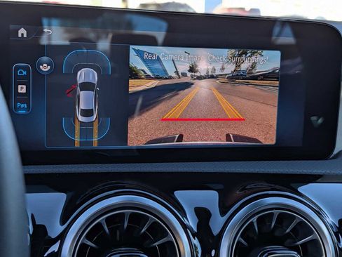 Used 2025 Mercedes-Benz CLA 250 image 16