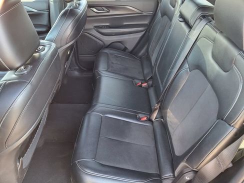 Used 2024 Jeep Grand Cherokee Altitude AWD/4WD image 22