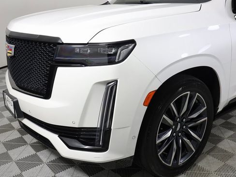 Used 2022 Cadillac Escalade ESV Sport image 45