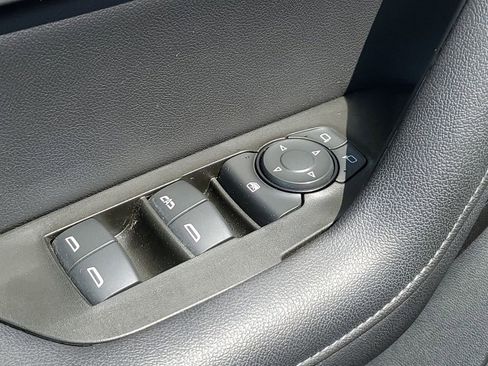Used 2022 Chevrolet Blazer LT FWD image 26
