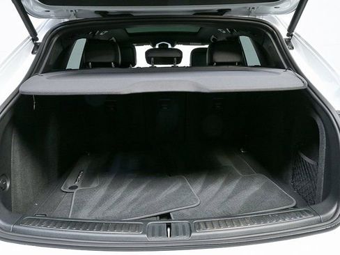 Certified 2025 Porsche Macan image 36