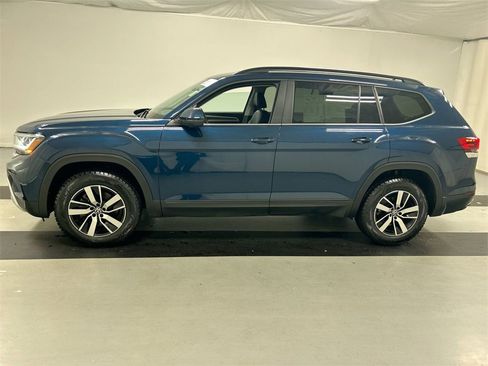 Certified 2022 Volkswagen Atlas SE image 8