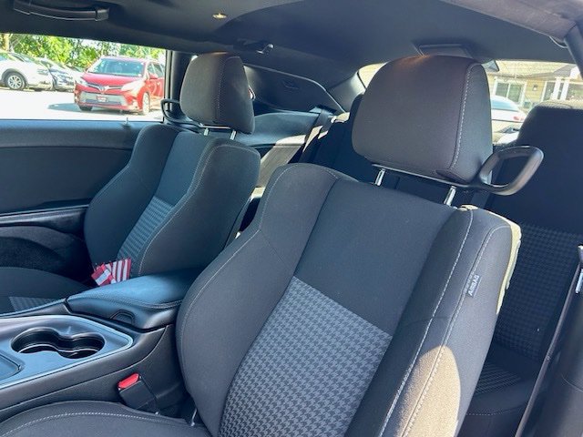 Used 2022 Dodge Challenger R/T RWD image 12