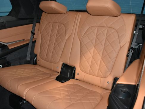 New 2026 BMW X7 xDrive40i w/ Executive Package image 20