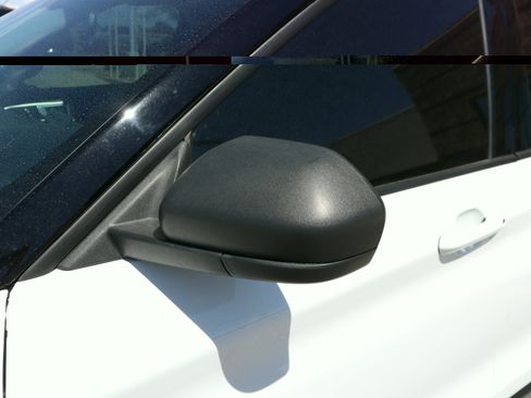 Certified 2023 Ford Explorer XLT AWD/4WD image 15