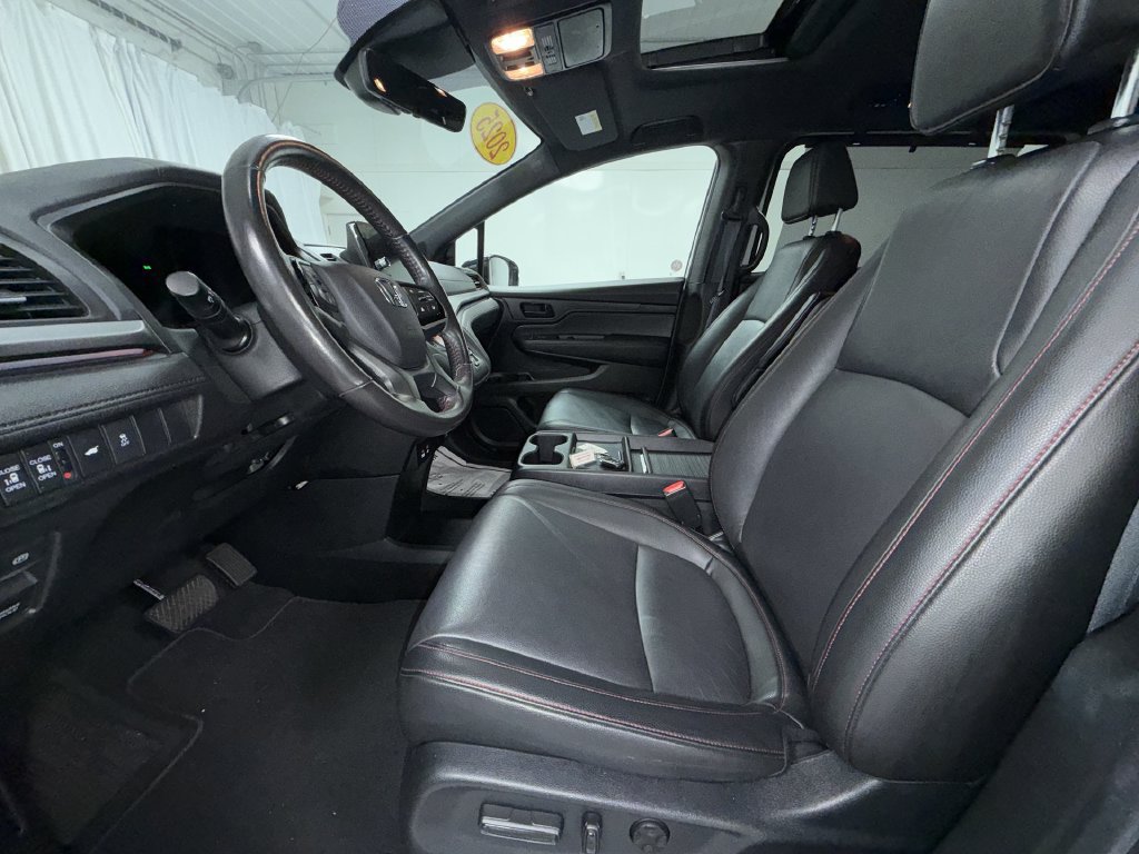 Used 2025 Honda Odyssey Sport-L image 12