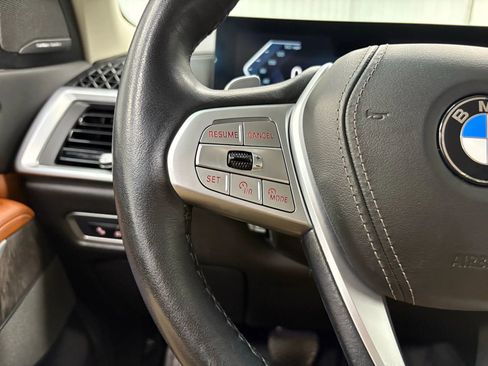 Used 2024 BMW X7 xDrive40i image 31