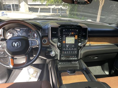 Used 2019 RAM 1500 Limited AWD/4WD image 14