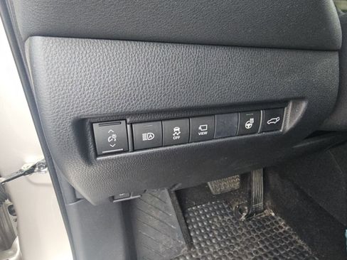 Certified 2021 Toyota Venza Limited w/ Advanced Technology Package image 22