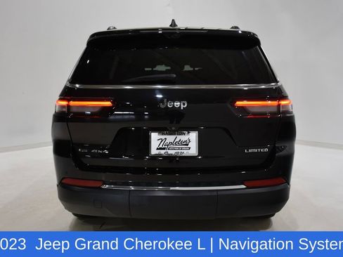 Used 2023 Jeep Grand Cherokee L Limited w/ Luxury Tech Group II image 5