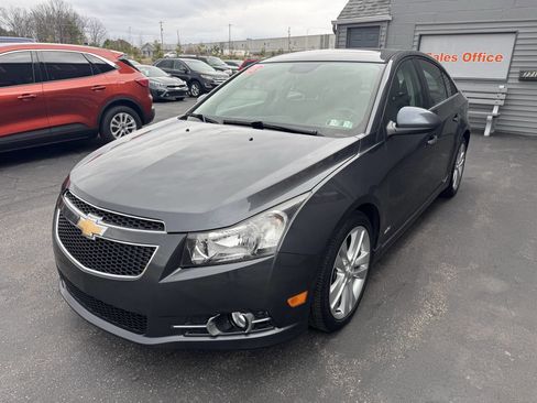 Used 2013 Chevrolet Cruze LTZ w/ Enhanced Safety Package image 3