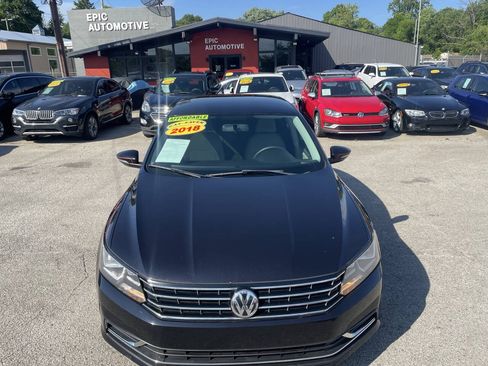 Used 2018 Volkswagen Passat 2.0T S FWD image 10