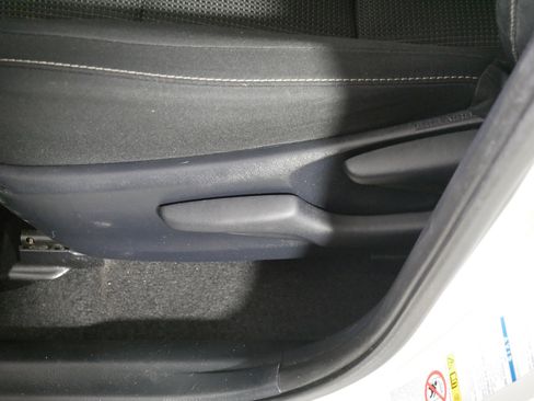 Used 2018 Toyota RAV4 XLE AWD/4WD image 20